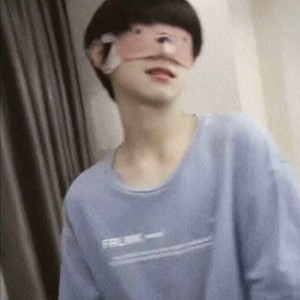 抱着宋亚轩找刘耀文的钢琴谱