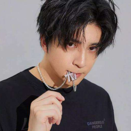 天外来物钢琴简谱数字双手