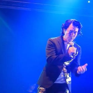 把悲伤留给自己